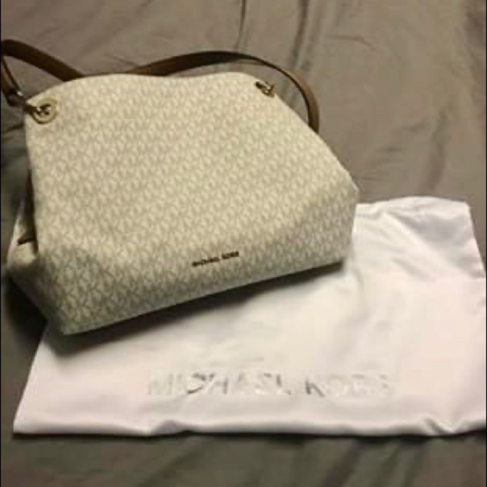 Micheal Kor Satchel